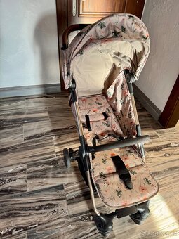 Sportovní kočárek Elodie Mondo Stroller - 13