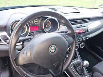 Alfa Romeo Gulieta 1.4 Turbo Benzín r.v 2010 - 13