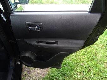 Nissan Qashqai 1,5 dCi 81kW  spotřeba nafty 5,1L/100km - 13