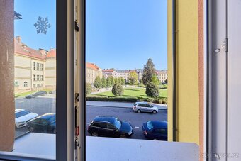 Prodej bytu 2+1 na Jiráskově nám. v Trutnově - 13