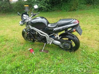 Triumph speed triple 955 - 13