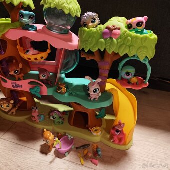 LPS stromový domeček zvířátka a doplňky - 13