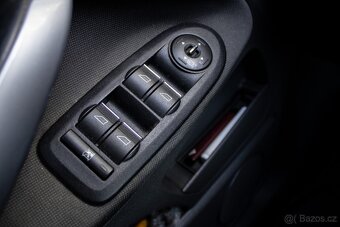 Ford Kuga - 13
