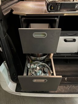 Obytná vestavba Mercedes Vito / V-klasse - 13