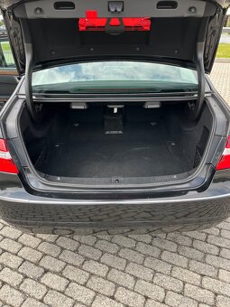 Mercedes-Benz E 220 CDI, Blue EFFICIENCY - 13