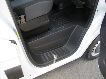 Renault Master 2.3 DCI 1.maj 10 palet spaní - 13