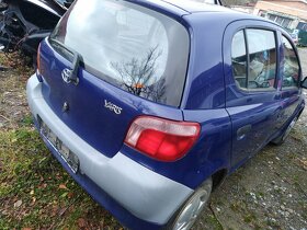 Toyota Yaris 1,0 r.v. 2004 - náhradní díly - 13