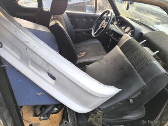 BMW 2002 - 13