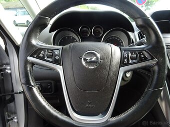 Opel Zafira 2,0 CDTI, 7 míst - 13