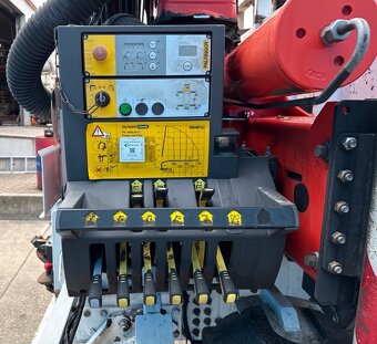 Hydraulická ruka PALFINGER PK 18002-EH C r.2013, rádio - 13