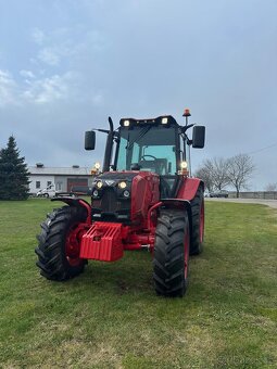 Traktor Belarus 820 s čelním nakladačem - 13