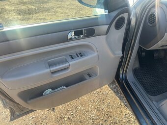 Vw Touareg 3.0 tdi-176kw-v6-automat - 13