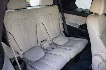 BMW X7 4.4 V8 390kw xDrive 2021 - 13