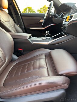 BMW 330xi xDrive Luxury - 13