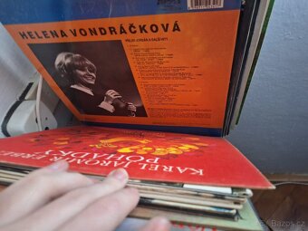 Prodám retro-gramofon s rádiem zn.TESLA - 13