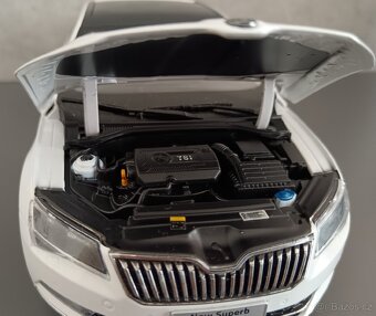 Škoda modely 1:18 - 13