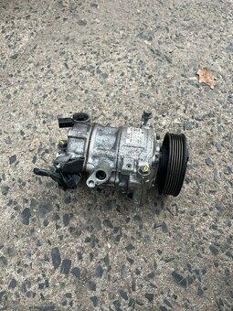 Náhradní díly z motoru 2.0 TDI 140kW - 13