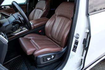 BMW X7 xDrive 30d A/T G07 - 13