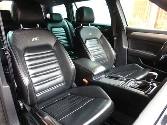 VW PASSAT TDI 176kW R-line DSG Tažné Webasto ACC DCC ALU19 - 13