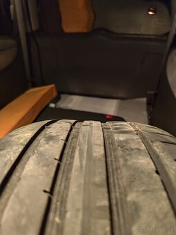 Pneu Dunlop 225/40 R18 - 13