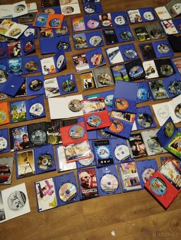 96 ks her na PS2 + 2 PSP (netestováno, ČTI POPIS) - 13