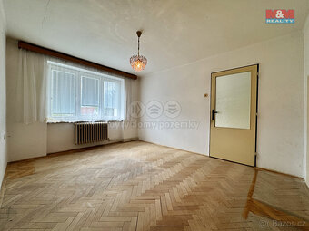 Prodej bytu 3+1 s garáží, 65 m², Žatec, ul. Bratří Čapků - 13