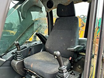 MECALAC 10 MCR KOLÉBKOVÝ BAGR - 13