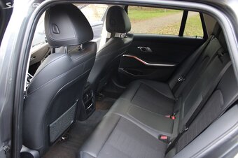 BMW Řada 3, BMW 330e xDrive Touring, v ČR - 13