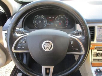 JAGUAR XF 2,2D 147kw Sportbrake Automat  2013 - 13