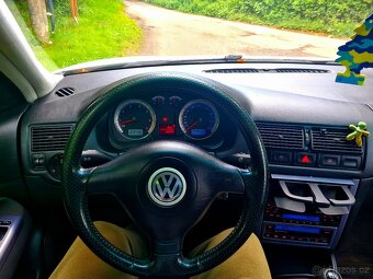 VW GOLF 4 COMBI 1.4.16V 2004 MODEL PACIFIC - 13
