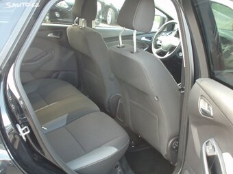 Ford Focus, 1,6 16V hatchback  park.senzory,vyhř.sedadla - 13