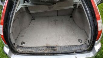 Ford Mondeo kombi, Ghia 2001 - 13