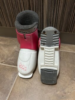 Nabízím dětské lyžařské boty - 13