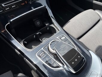 MERCEDES-BENZ C180 CGI //2016 7G NAVIGACE TAŽNÉ SERVISKA - 13