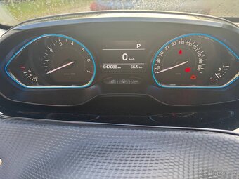 Peugeot 2008 spolehlivý AUTOMAT, malý nájezd - 13