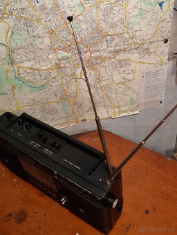 Radiomagnetofon RFT SKR720 z roku 1988 - 13