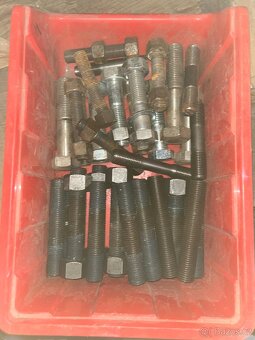 Spojovací materiál Šrouby,matky.. nové m8-m30 - 13