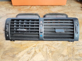 BMW E46,combi, sedan, zadní madlo kufru+světýlka - 13