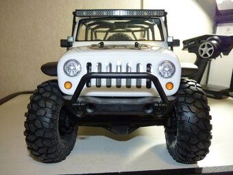 Nový Axial SCX10 2012 Jeep Wrangler UnlimitedC/R Edition RTR - 13