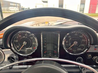 Mercedes Benz 280SL Pagoda - 13