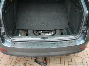 ŠKODA SUPERB 3 COMBI 2.0 TDI 140KW DSG+F1 NAV ACC FRONT LINE - 13