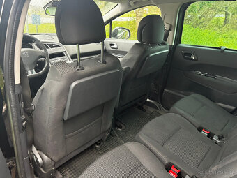 Peugeot 5008 2.0 HDI 110kW, RV 2013, Tažné, Nová STK - 13