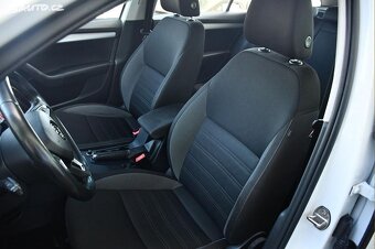 Škoda Octavia Combi 1.6TDi DSG 85KW NAVI CARPLAY - 13
