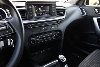Kia Ceed 1.6 CRDi 6st, KLIMA, TEMPOMAT, ALU, ČR, ODP.DPH - 13