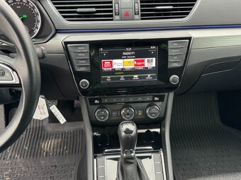 Škoda Superb 2,0 TDI 110 KW DSG - 13