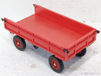 KDN Traktor s valníkem Zetor Crystal 8011- retro hračka - 13