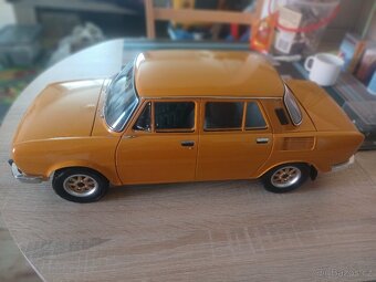 Skoda 100L 1:8 deagostini - 13