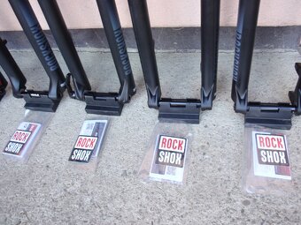 Nové vidlice Fox 34 a Rock Shox Zeb, 35, Recon, Judy - 13