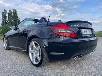 Prodej cabrio Mercedes SLK55 AMG 5.5 V8 7AT 265KW & 510NM - 13