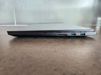 Prodám notebook XMG EVO 15 (M24) AMD Ryzen 7 - Win 11 Pro - 13